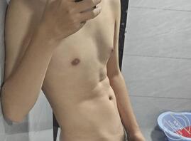 处男男大肉棒，有没有想吃的1