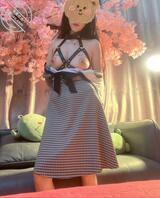 婊妹说你那么喜欢别人家的老婆我结婚了天天给你操好不好1