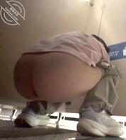 厕拍 女大学生们的骚逼1