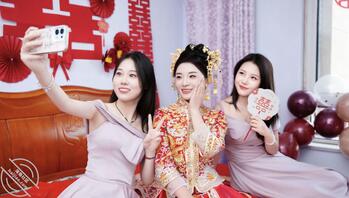 【新婚粉嫩人妻朱红】骚骚的榨精脸会有男人排队操吗1