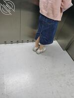 偷拍肉丝运动鞋1