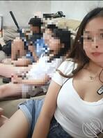 40岁小姨经常发居家自拍