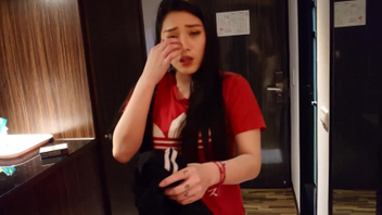 一镜到底约操大奶子女同事