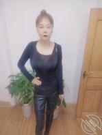 骚逼自拍，身材很好，大家有想操的没0