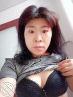 朋友骚妈妈，有想干的吗？