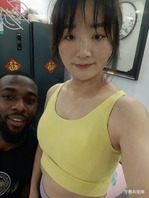 AI黑人绿母，要是能看到我妈被黑人轮操就更爽了，把我骚妈操喷操尿1