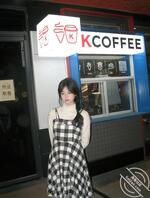 我就是想把我姐的照片都发给你看2