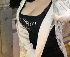 偷拍大奶表姐洗澡1