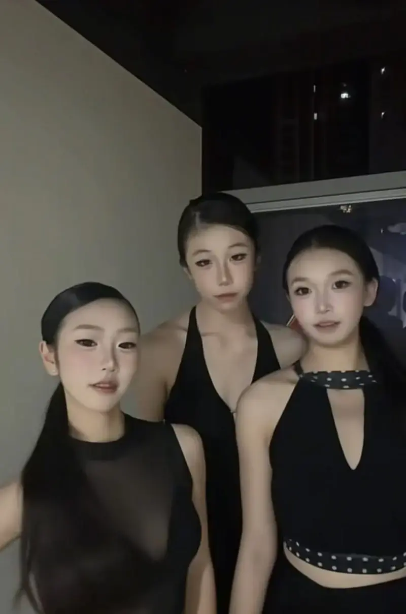  高颜值舞蹈生姜怡因私密视频流出引发关注。视频中其表现与白天品学兼优的形象形成强烈反差