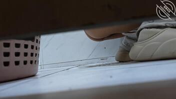 厕所偷拍大黑逼，喜欢的海友把你们的厕拍库存放在评论区交流一下1