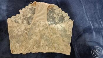 老骚比内裤都是蕾丝的，必须裤裆打胶撸一发0