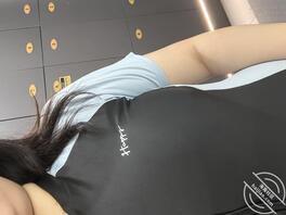 骚货表姐的泳装照1