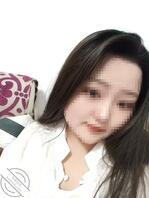 【原创偷拍视频】同事在女网友家被骑在身上用逼操他，还完整的偷拍下了全过程