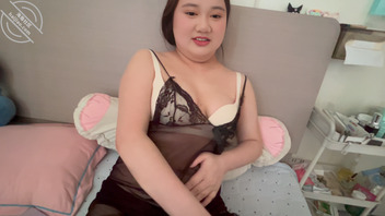 这么美的逼分给你们操你们会嫌弃身材吗兄妹露脸+免费视频0