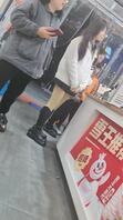 偷拍光腿神器丝袜，清纯脸2