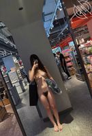 反差拉满的少妇人妻，有没有喜欢的可以打胶返图，会看0