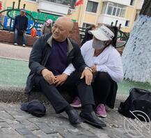 道外江边老头乐（给大爷一顿扣裤裆然后找个楼梯间口活或者抠逼去了）1