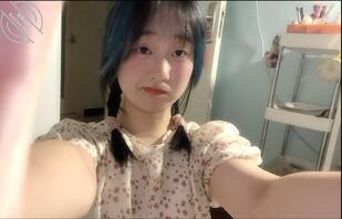 山东泰安纯情女高，主页有新录的尿尿的视频爸爸们喜欢嘛，0