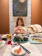训犬大神 BMWZ 深喉口爆灌精，后入输出骚货，母狗已经被完全驯化，乖乖的精盆0