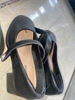 偷拍扫楼骚货小皮鞋1