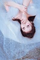 和认识的漂亮小姐姐一起去拍写真，身材不错，下步继续发展0