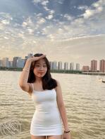 02年研二女友依依的反差暴露1