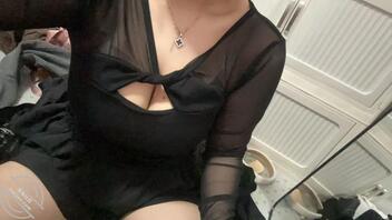 我的宝贝儿女儿是不是发情了 我想让她成为我的女人 我该怎么办