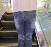 小姐姐紧身牛仔裤1