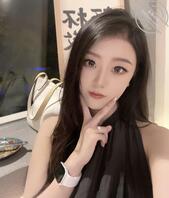 【刘心雨有奖问答】如果我跟闺蜜同时脱光趴在地上 你会操我还是操我闺蜜？0