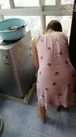 偷拍骚妈洗衣服0