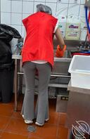 小姐姐腿张得大大的1