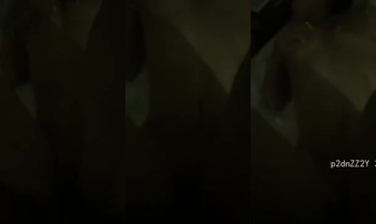 听短发小姐姐的潺潺水声