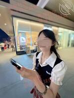 【原创内容96】妹妹腿修好了,又可以蹦跶啦,非要拉我去海吃一顿0