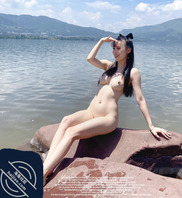 新沂专场 老铁 免费帮脱衣0