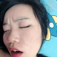 骚女友喜欢吃大鸡巴1