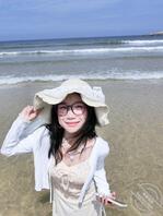 我的骚比萝莉表妹 喜欢穿黑丝白丝 超短裙 真想约出来狠狠的干她1