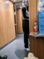 下火车出站遇到几个身材不错的妹子