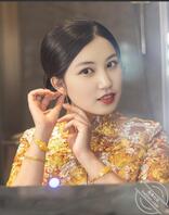 28岁皮肤科女医生结婚照1