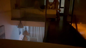 女友找男人来后入操她，我来拍