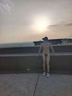 天体爱好，男楼顶露出0