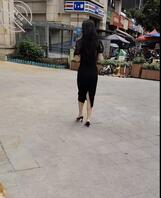 （76）尾随跟拍穿高跟鞋的性感熟女2