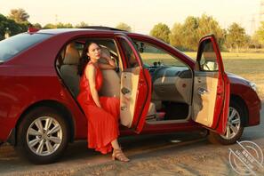 【骚逼通鉴071】三位女人花均为露出界前辈，点评后打出综合分，为前辈鼓掌0