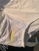 楼顶发现骚味已浸透的内裤2