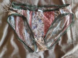 大姨子的诱惑，大神鉴定一下，白的是什么