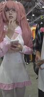 抄底无内白丝coser1