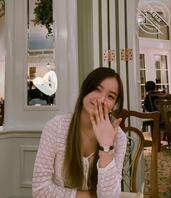 反差漂亮的小妹2