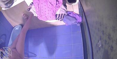 又进一步,能偷拍到丈母娘洗澡了,视频审核未通过2