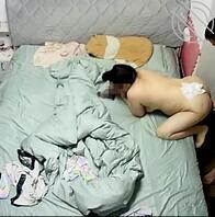偷偷装了监控拍到了老婆被内射了1