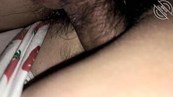 趁老婆睡着干她！！0