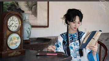 你们的小卢老师回来啦想不想看小卢老师的上课反差照呀评论过二十更新喔2